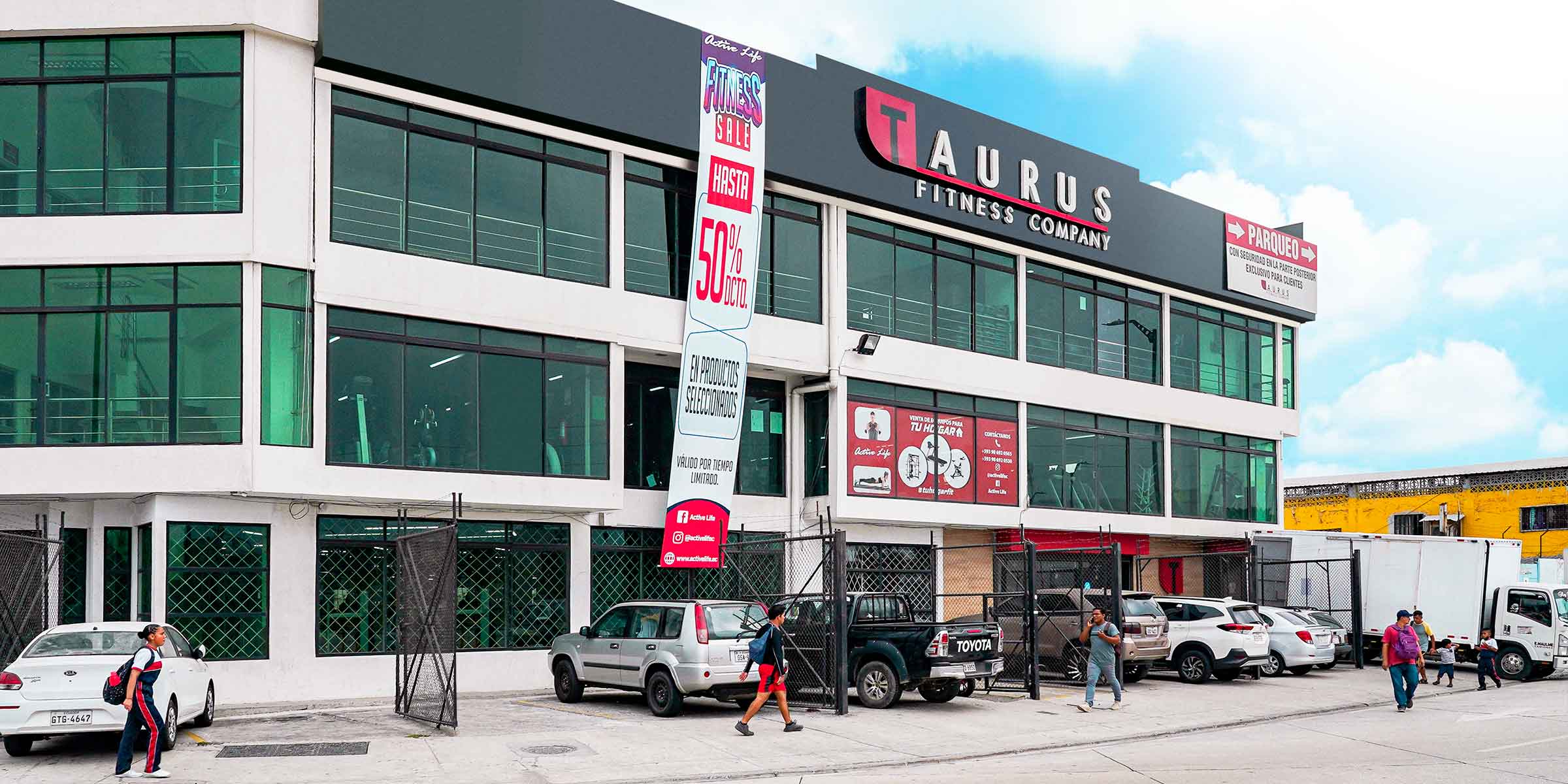 Ventilador y banco de energía en un banco de energía de emergencia con linterna Led Ventilador de piso solar multifuncional con panel solar